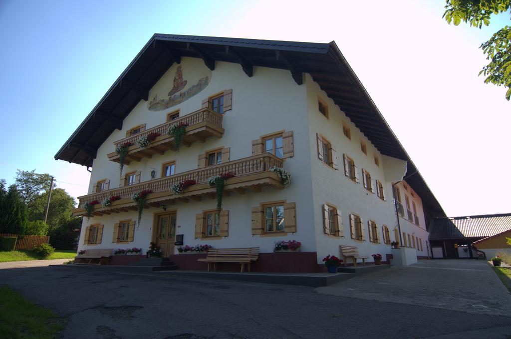 Bio Ferienhof Heiler Feldkirchen-Westerham Exteriör bild