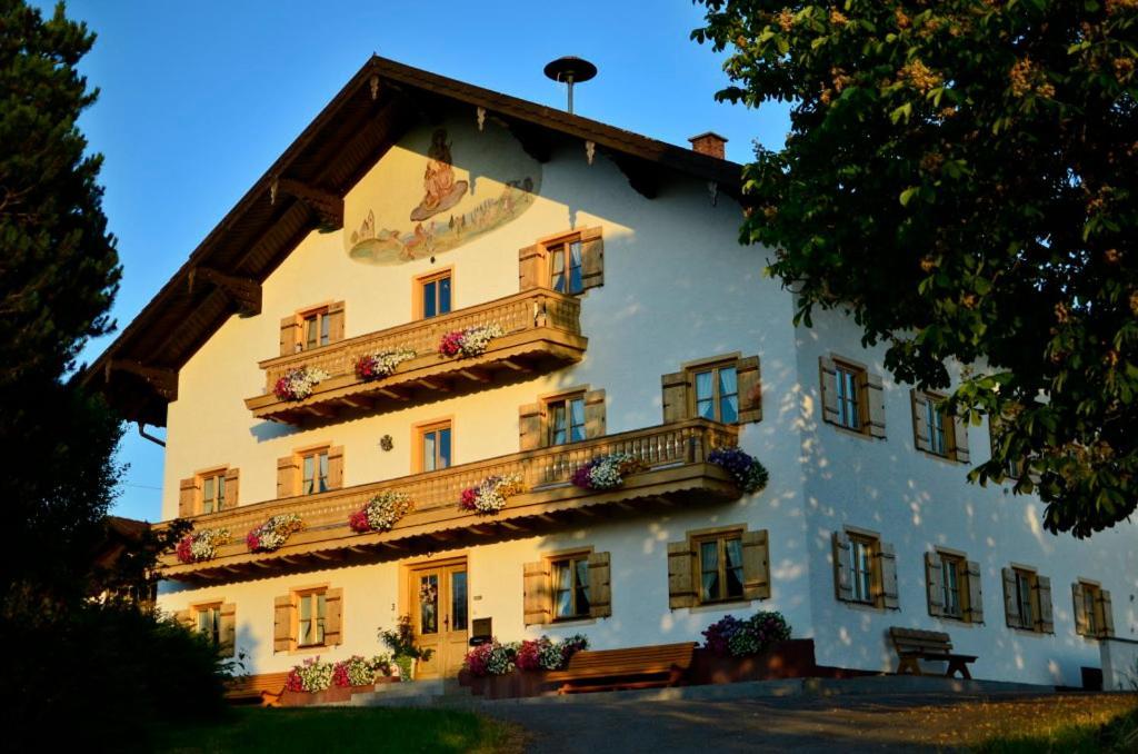Bio Ferienhof Heiler Feldkirchen-Westerham Exteriör bild